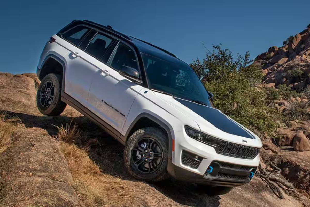 2025 Grand Cherokee L