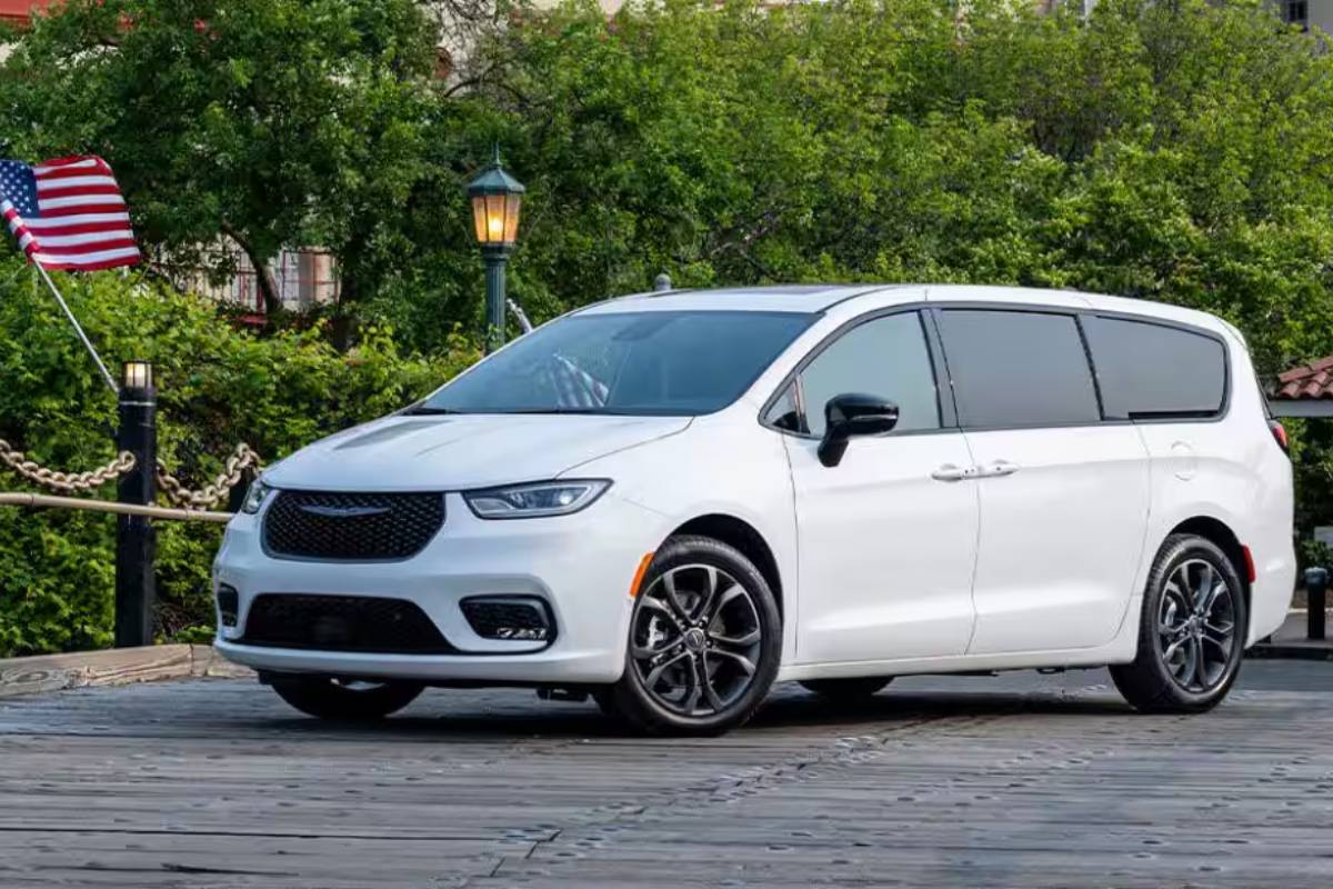 2026 Chrysler Pacifica